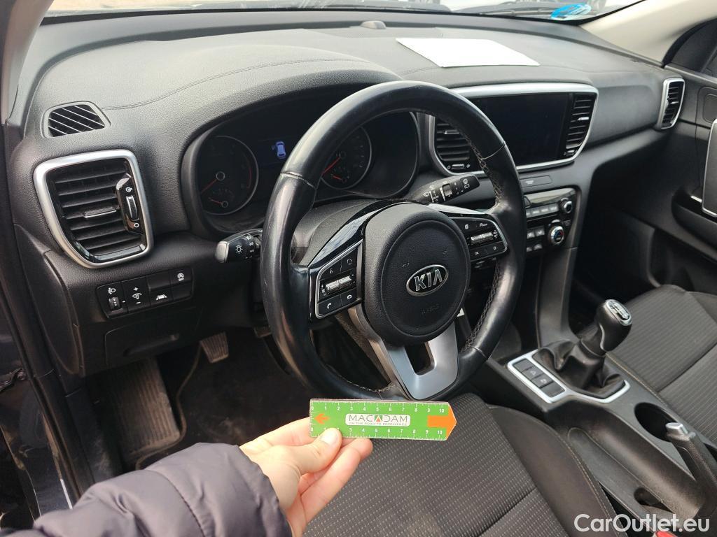  KIA  Sportage KIA  1.6MHEV Drive 100kW(136CV) 4x2(Crist Tintados)(CX) #31