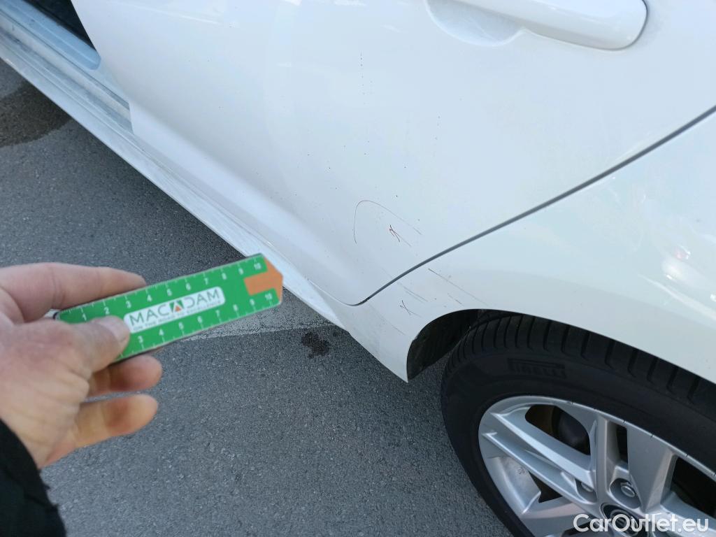  Toyota  Corolla TOYOTA  / 2019 / 5P / familiar 1.8 125H ACTIVE TECH E-CVT TOU SPORT #3