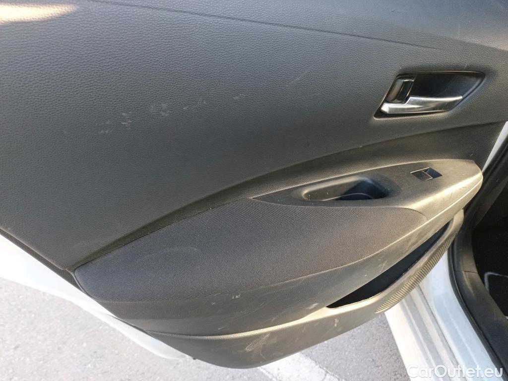  Toyota  Corolla TOYOTA  / 2019 / 5P / familiar 1.8 125H ACTIVE TECH E-CVT TOU SPORT #9