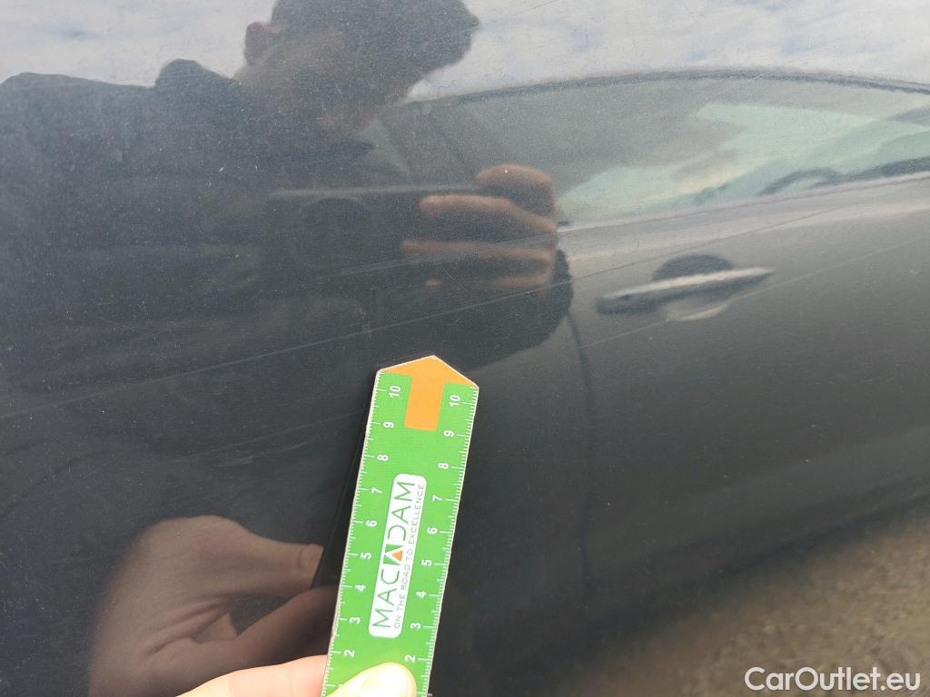  KIA  Sportage KIA  1.6MHEV Drive 100kW(136CV) 4x2(Crist Tintados)(CX) #29