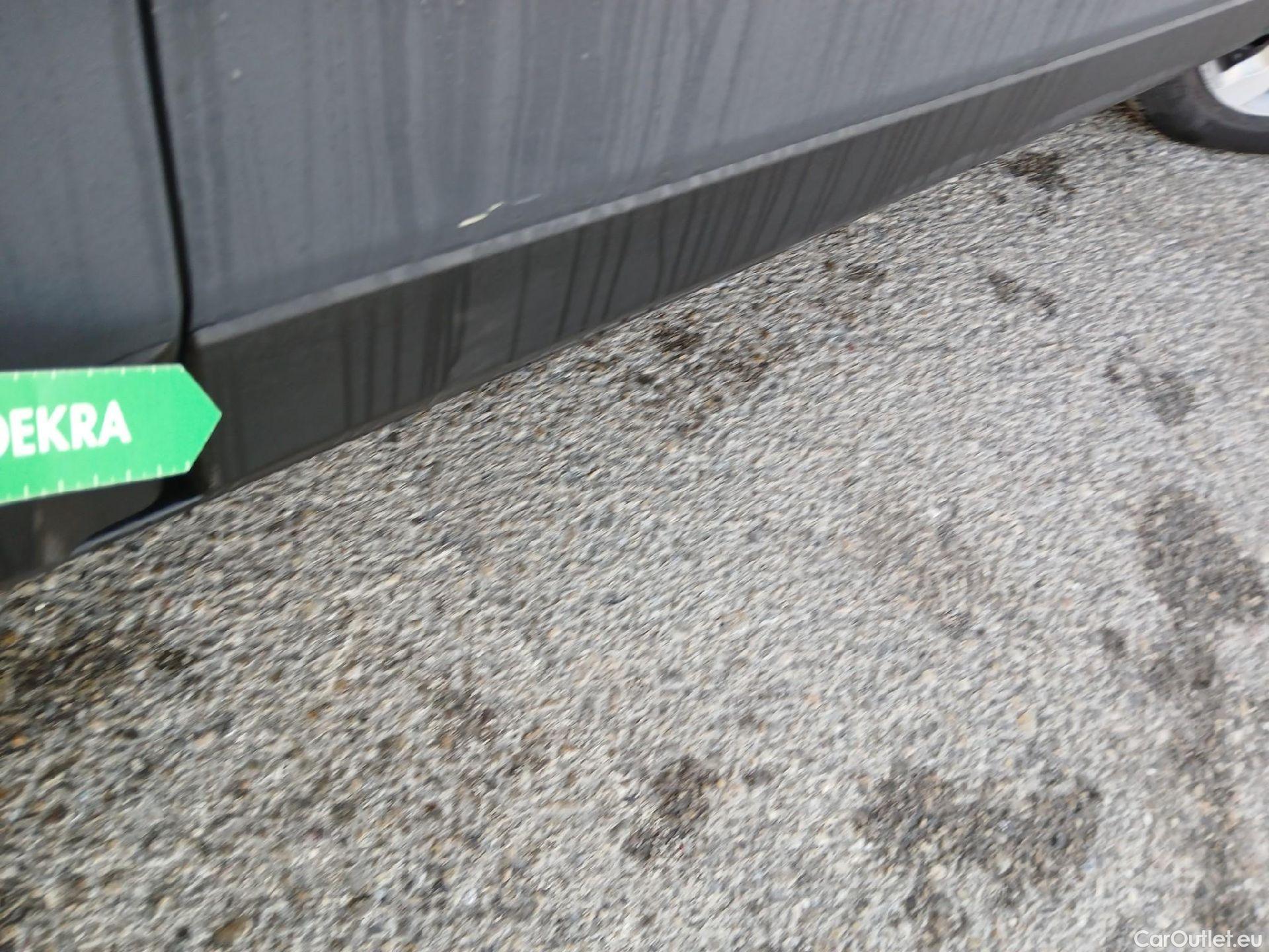  KIA  STONIC KIA  / 2017 / 5P / todoterreno 1.0 T-GDi 74kW (100CV) MHEV iMT Drive #37