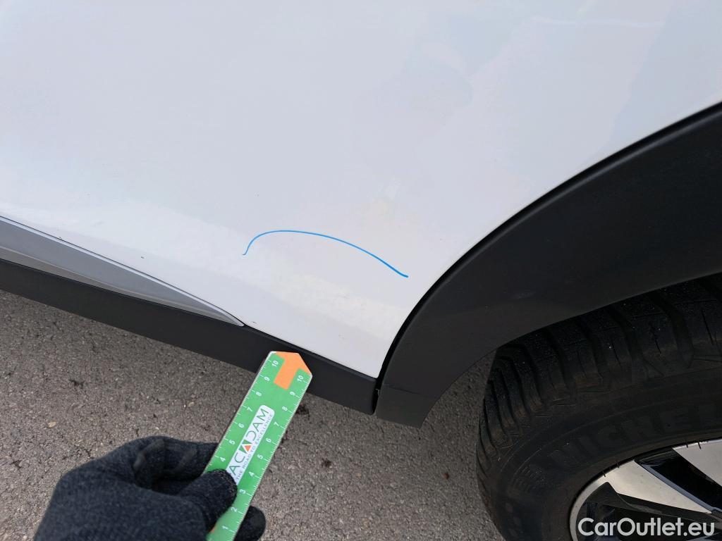  Peugeot  2008 PEUGEOT  / 2019 / 5P / todoterreno Allure BlueHDI 81kW (110CV) #8