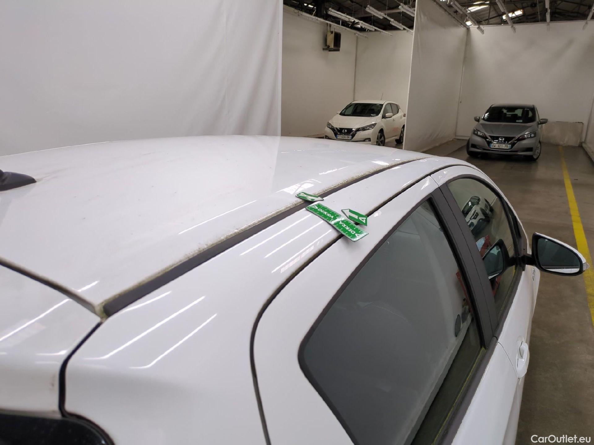  Toyota  Yaris  Hybride Affaires / 2017 / 5P / Berline 1.5 VVT-I HYBRID AUTO France Business #7