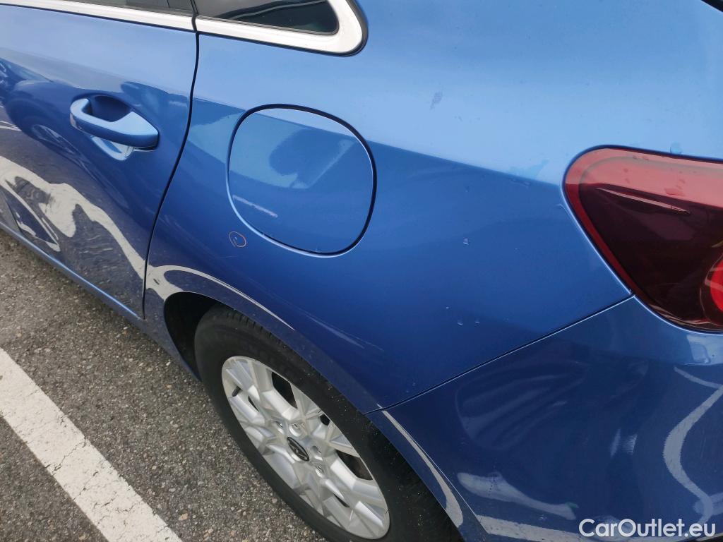  KIA  Cee'd KIA Ceed / 2021 / 5P / berlina con portón 1.0 T-GDi 88kW (120CV) Drive #1