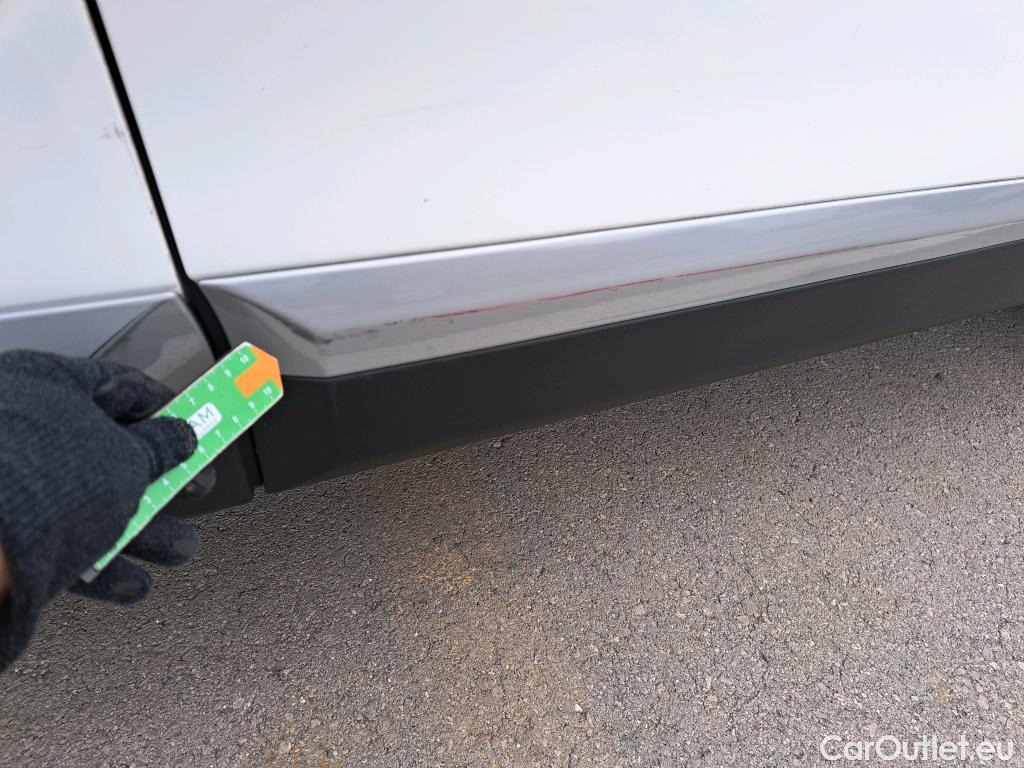  Peugeot  2008 PEUGEOT  / 2019 / 5P / todoterreno Allure BlueHDI 81kW (110CV) #29