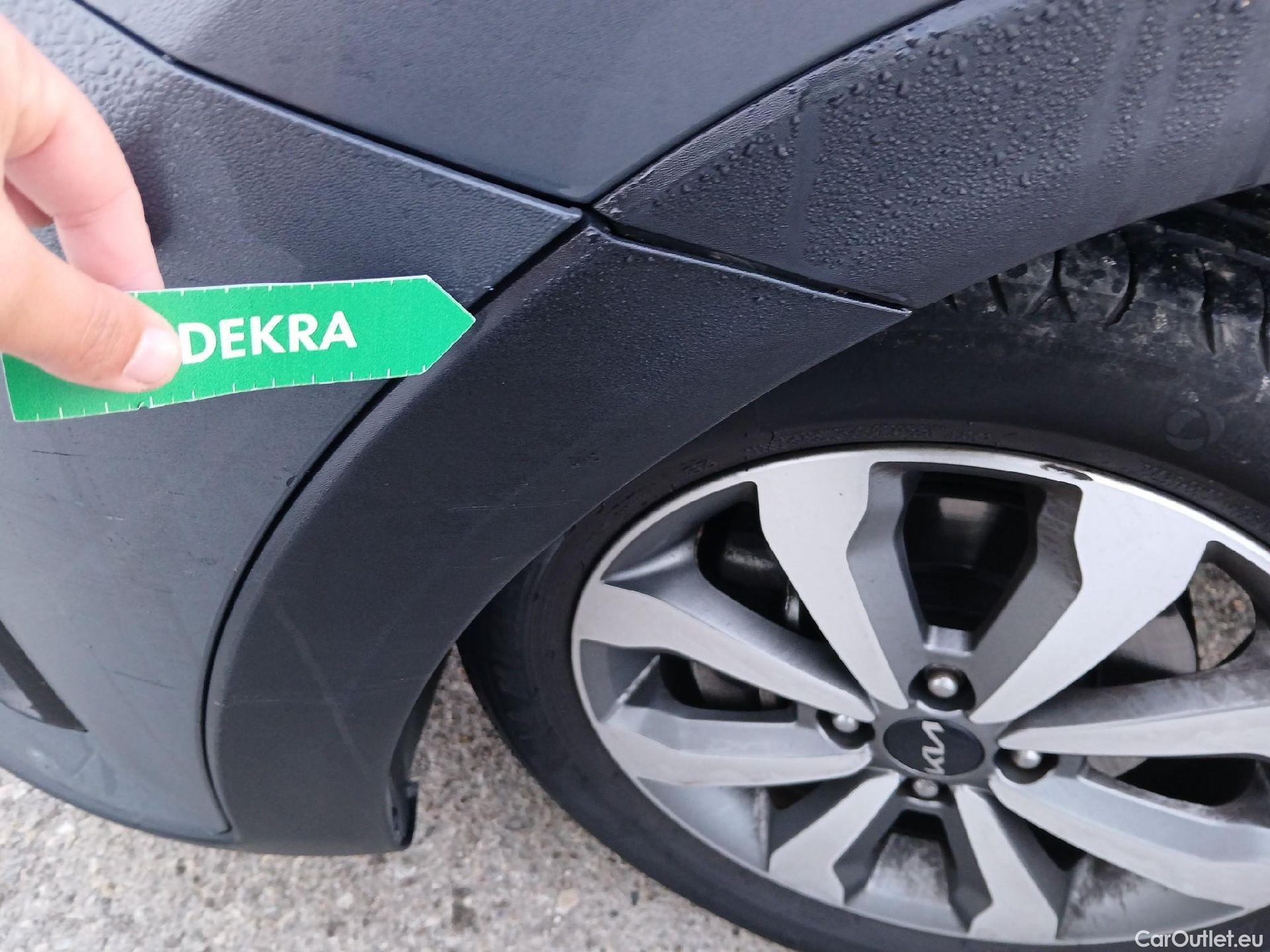  KIA  STONIC KIA  / 2017 / 5P / todoterreno 1.0 T-GDi 74kW (100CV) MHEV iMT Drive #16