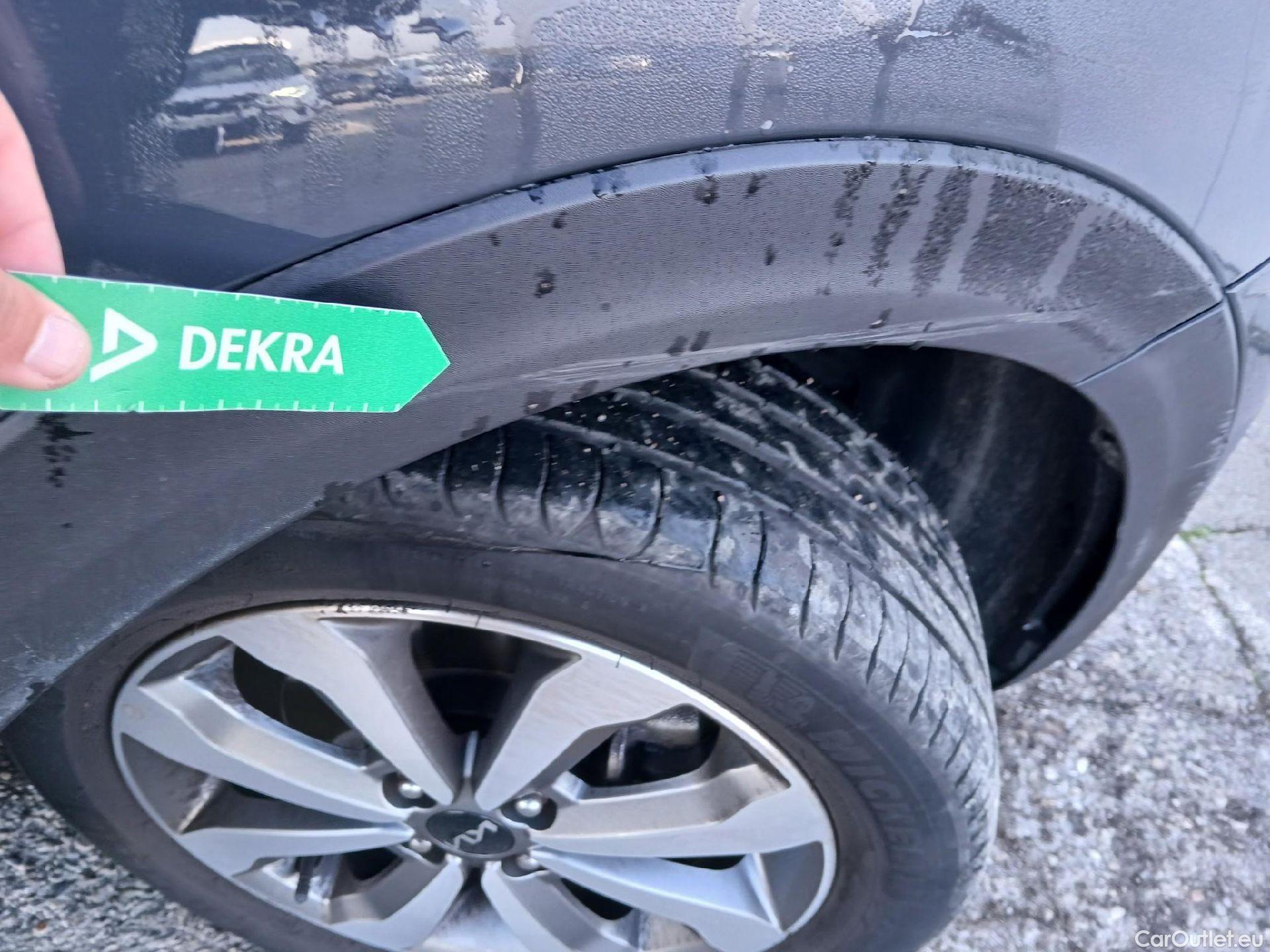  KIA  STONIC KIA  / 2017 / 5P / todoterreno 1.0 T-GDi 74kW (100CV) MHEV iMT Drive #38