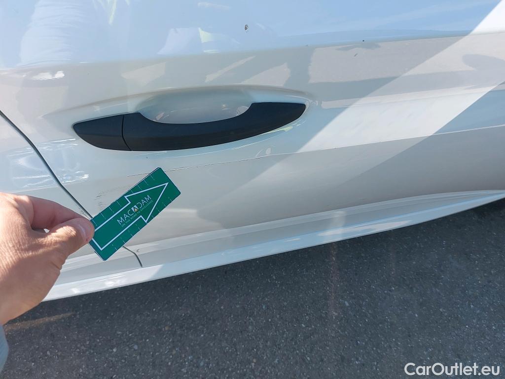  Peugeot  208 PEUGEOT  / 2019 / 5P / berlina con portón PureTech 55kW (75CV) Like #11