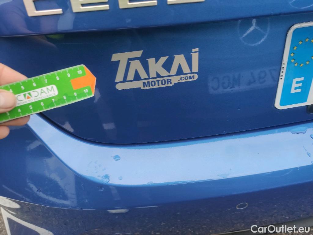  KIA  Cee'd KIA Ceed / 2021 / 5P / berlina con portón 1.0 T-GDi 88kW (120CV) Drive #21