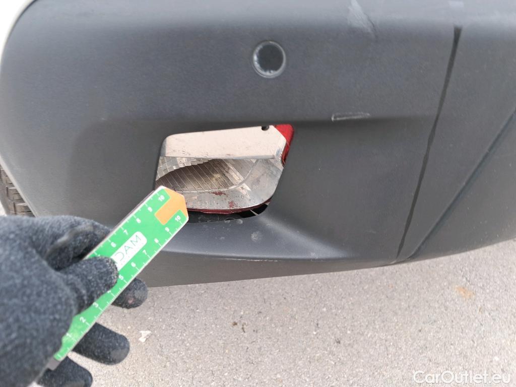  Peugeot  2008 PEUGEOT  / 2019 / 5P / todoterreno Allure BlueHDI 81kW (110CV) #13