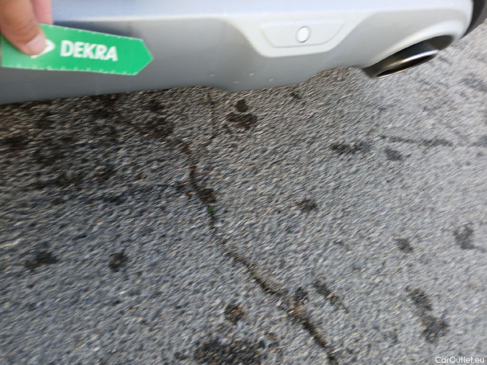  KIA  STONIC KIA  / 2017 / 5P / todoterreno 1.0 T-GDi 74kW (100CV) MHEV iMT Drive #23