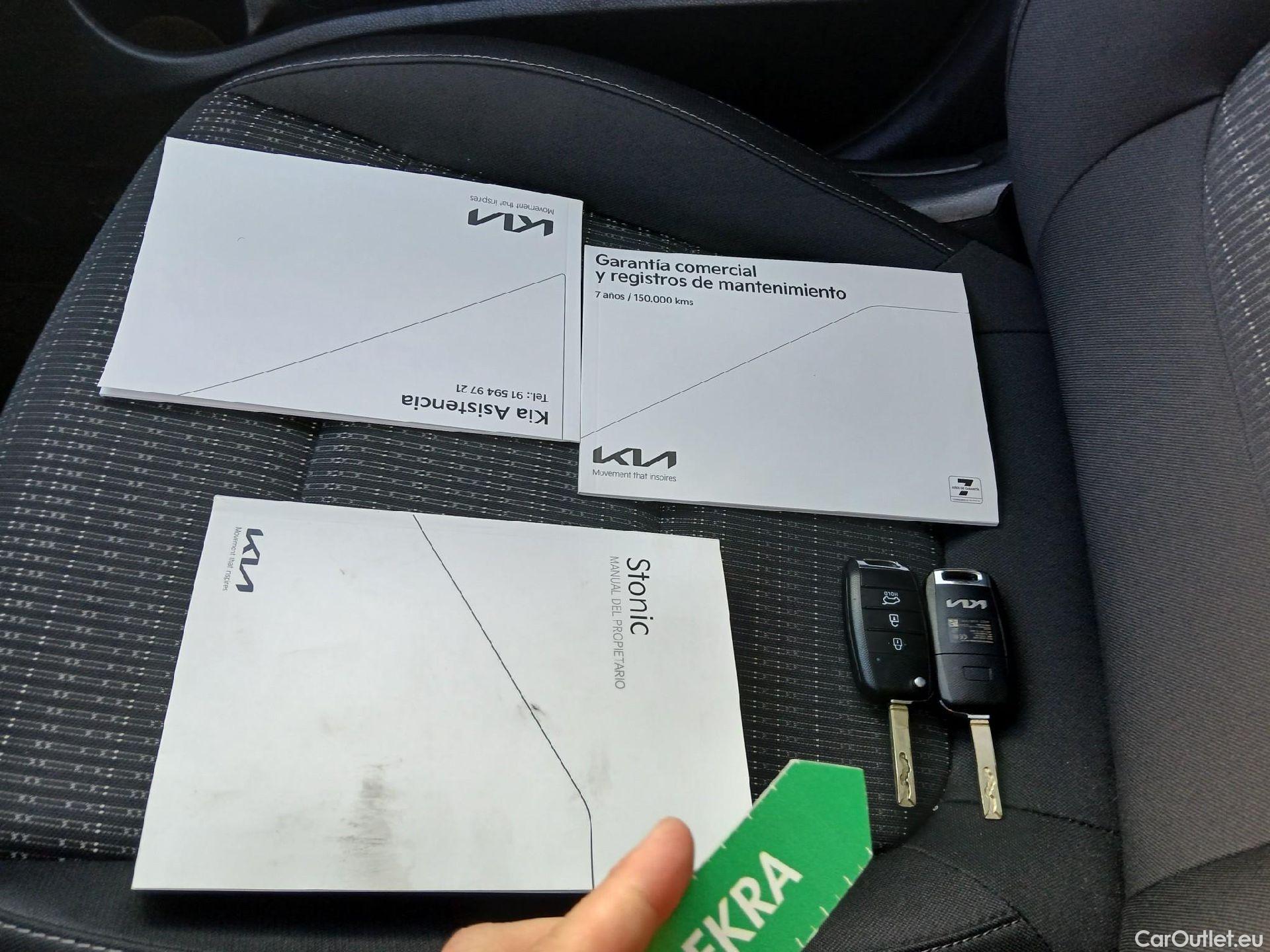  KIA  STONIC KIA  / 2017 / 5P / todoterreno 1.0 T-GDi 74kW (100CV) MHEV iMT Drive #1