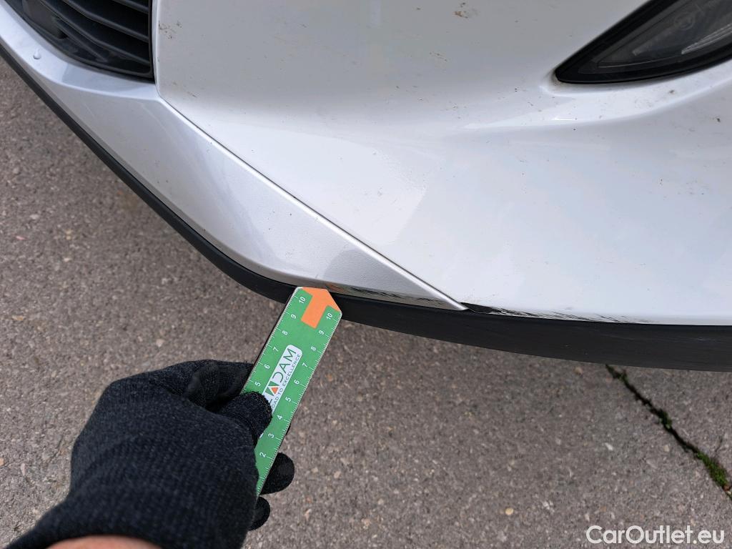  Peugeot  2008 PEUGEOT  / 2019 / 5P / todoterreno Allure BlueHDI 81kW (110CV) #25