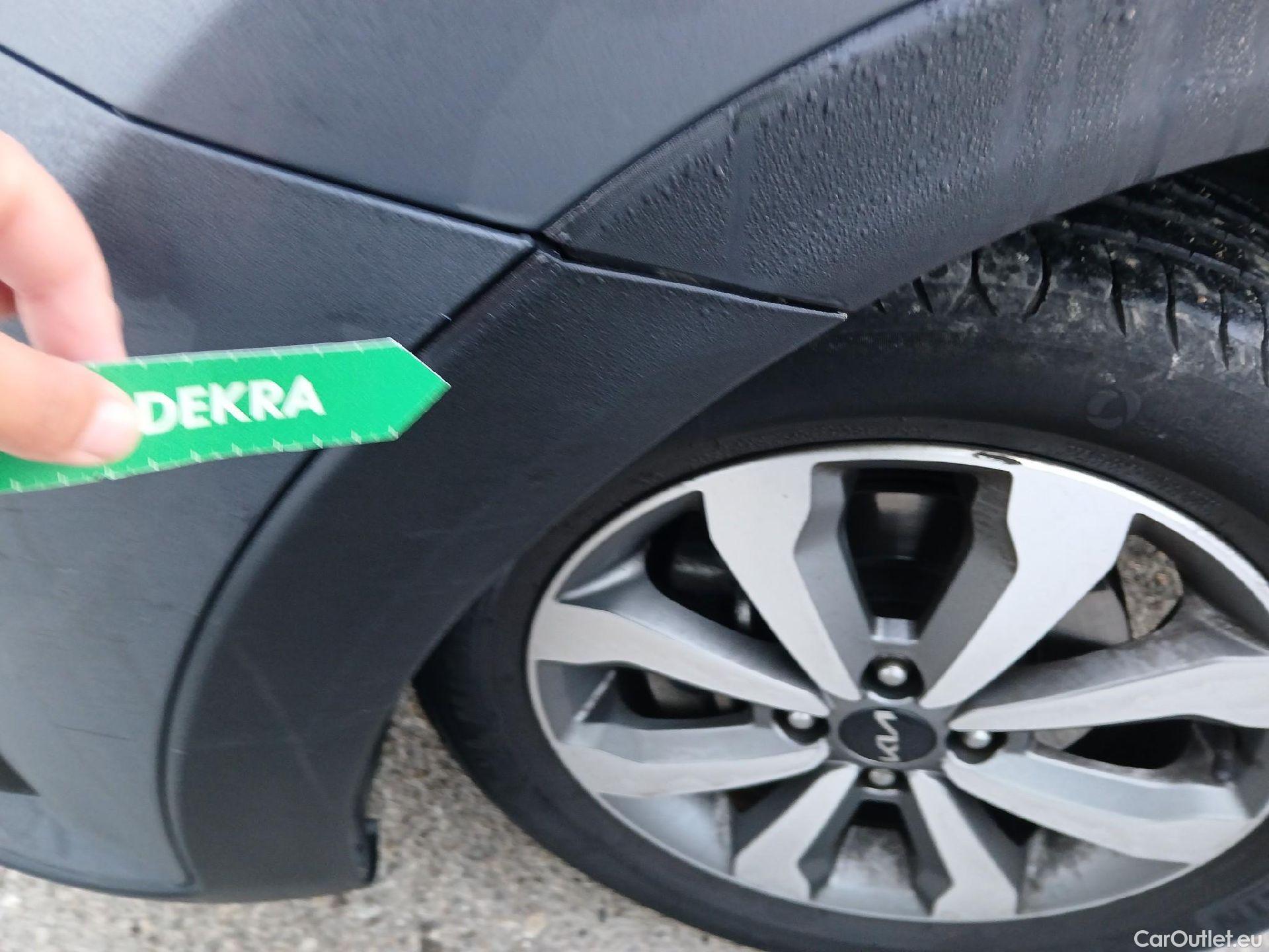  KIA  STONIC KIA  / 2017 / 5P / todoterreno 1.0 T-GDi 74kW (100CV) MHEV iMT Drive #17