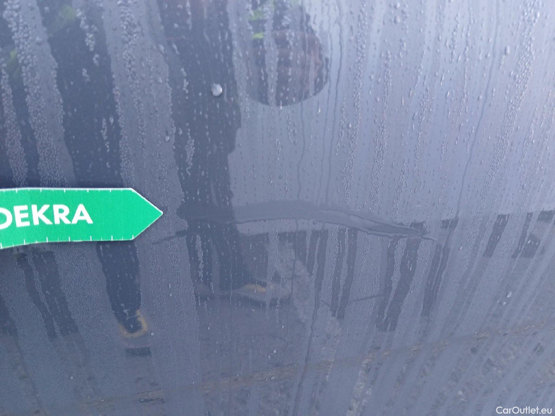  KIA  STONIC KIA  / 2017 / 5P / todoterreno 1.0 T-GDi 74kW (100CV) MHEV iMT Drive #18