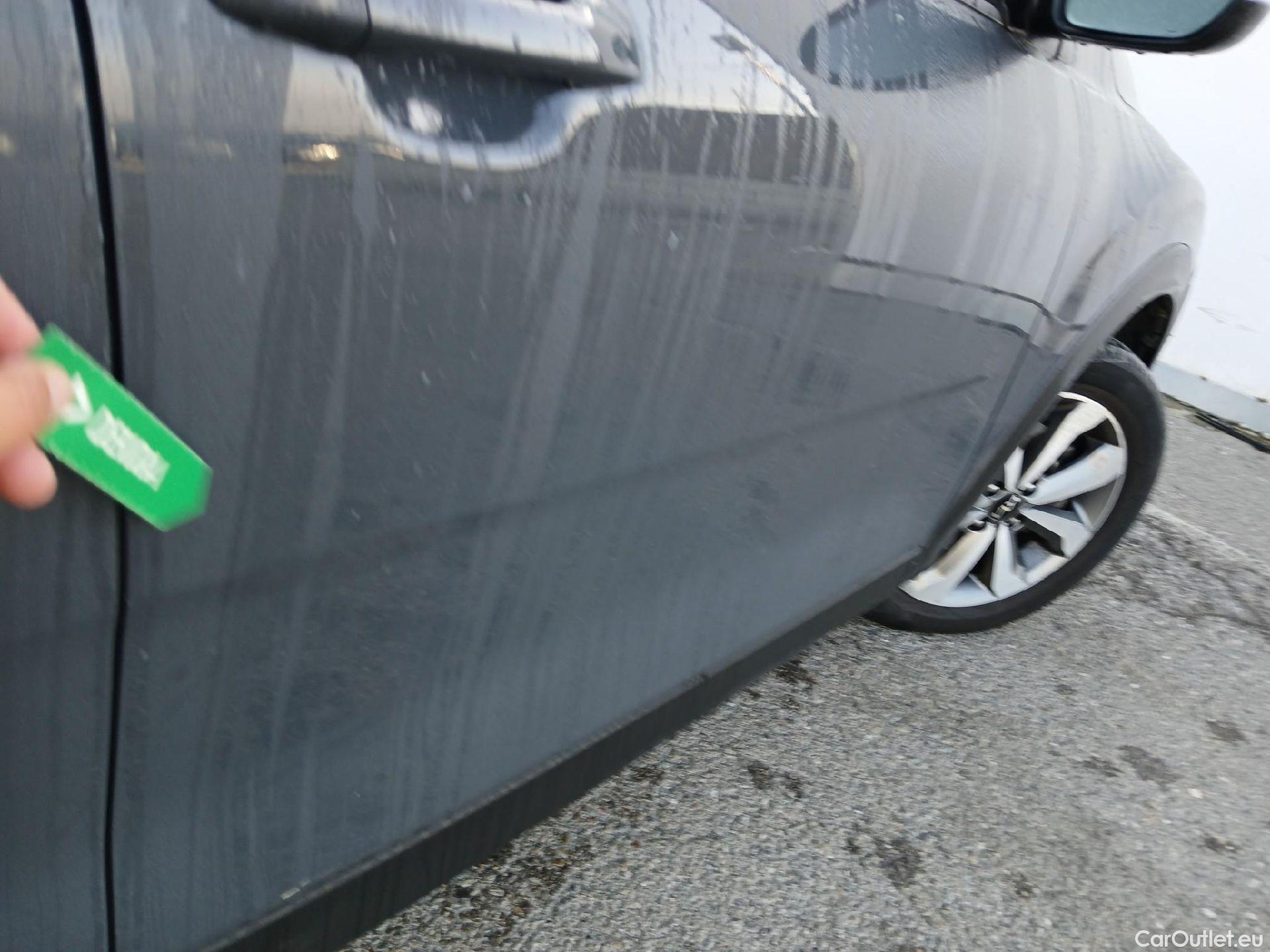  KIA  STONIC KIA  / 2017 / 5P / todoterreno 1.0 T-GDi 74kW (100CV) MHEV iMT Drive #34