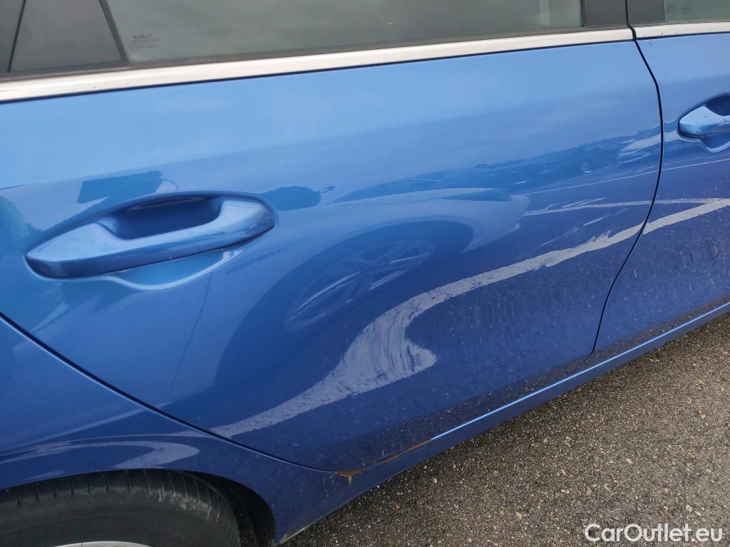  KIA  Cee'd KIA Ceed / 2021 / 5P / berlina con portón 1.0 T-GDi 88kW (120CV) Drive #8