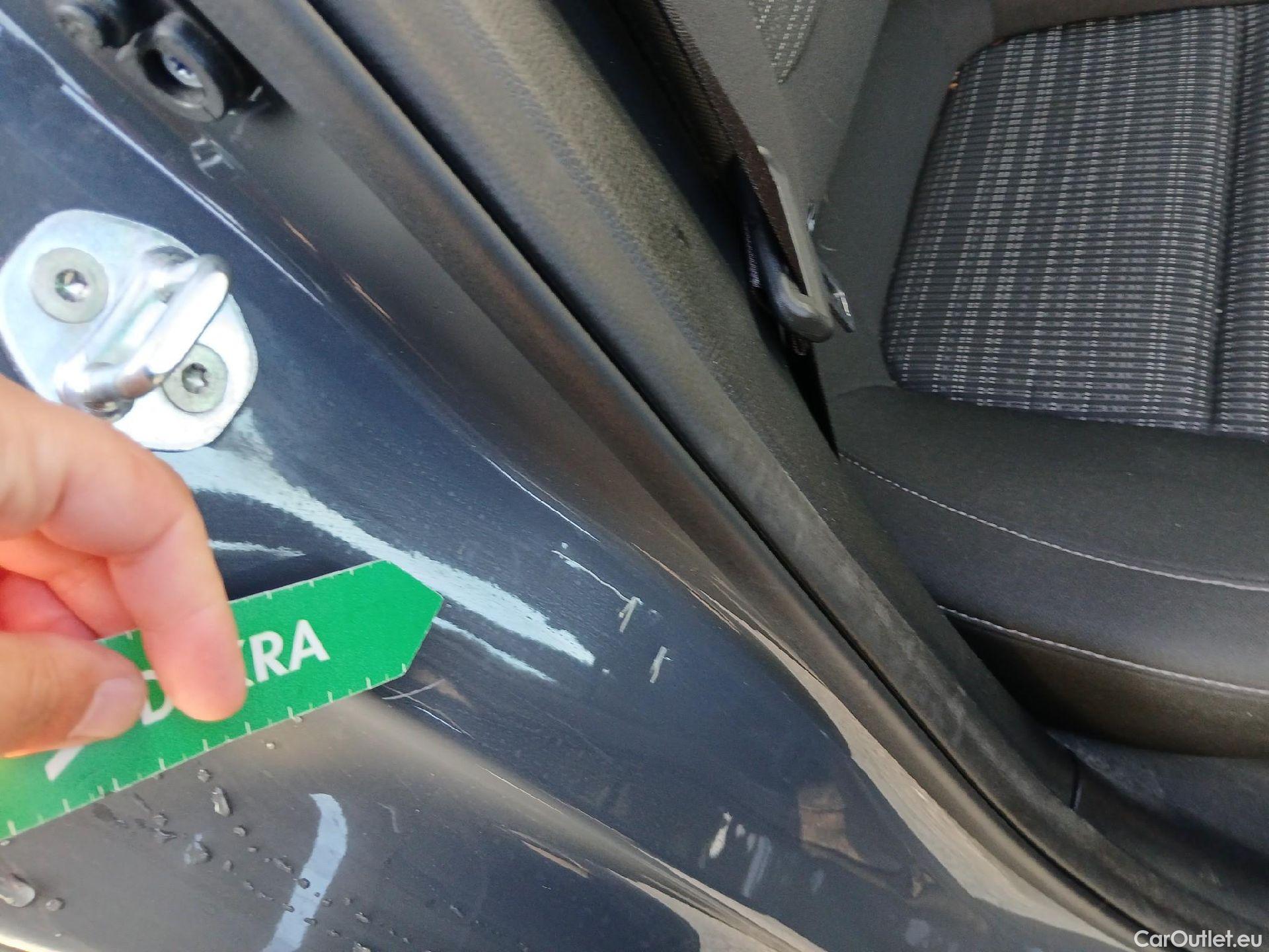  KIA  STONIC KIA  / 2017 / 5P / todoterreno 1.0 T-GDi 74kW (100CV) MHEV iMT Drive #5