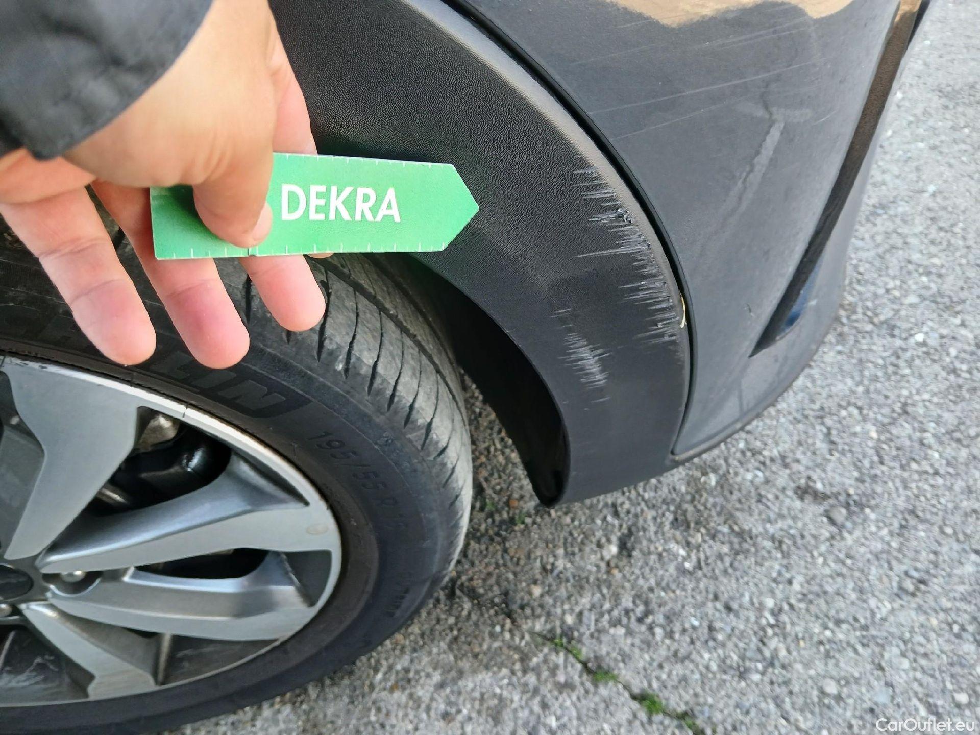  KIA  STONIC KIA  / 2017 / 5P / todoterreno 1.0 T-GDi 74kW (100CV) MHEV iMT Drive #42