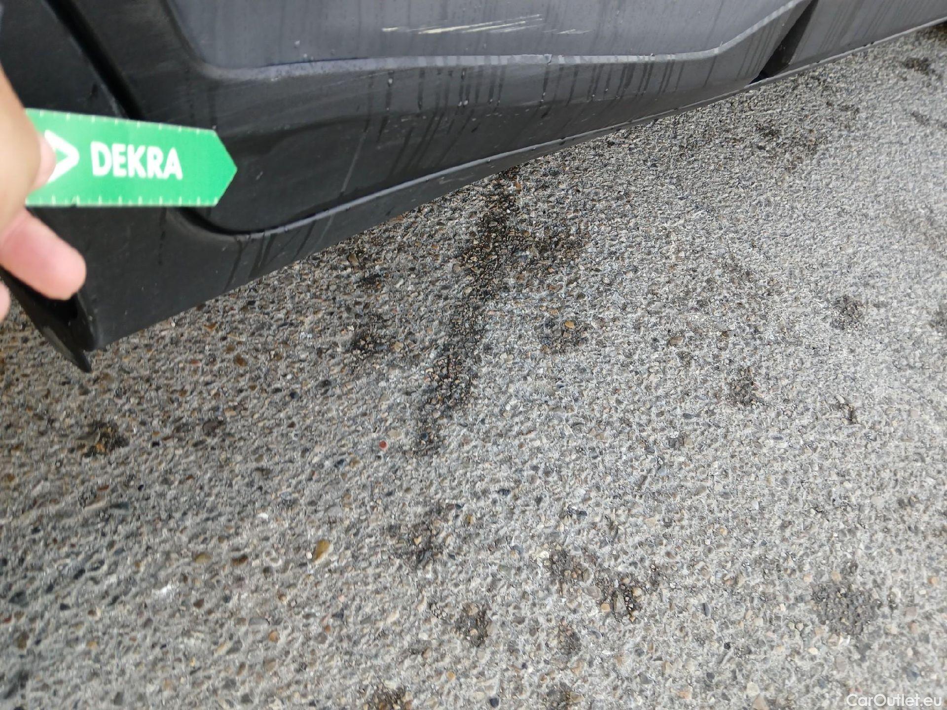  KIA  STONIC KIA  / 2017 / 5P / todoterreno 1.0 T-GDi 74kW (100CV) MHEV iMT Drive #32