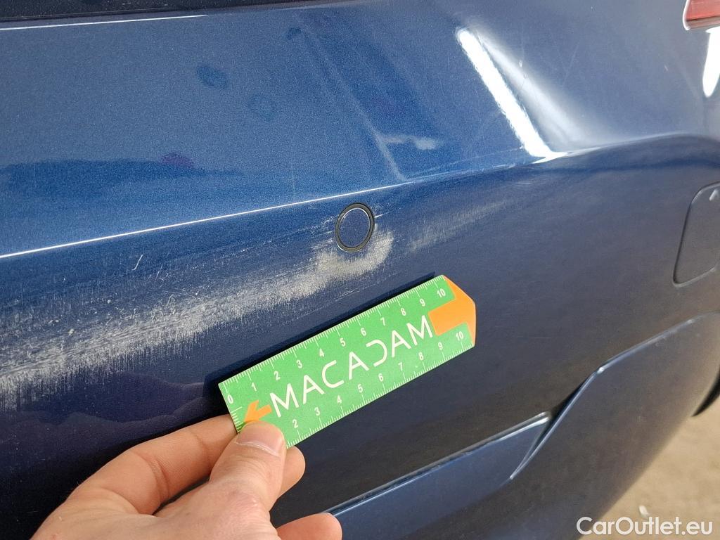  Bmw  Serie 1 BMW Série 1 / 2019 / 5P / Berline 1.5 118I Business Design #4