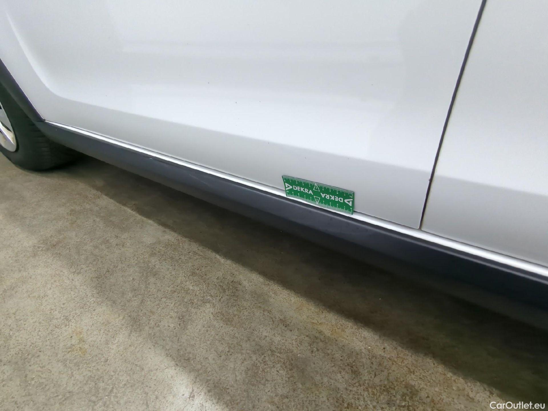  Citroen  C3  Société Feel Business R 1.5 BlueHDI 100CV BVM6 6E #15