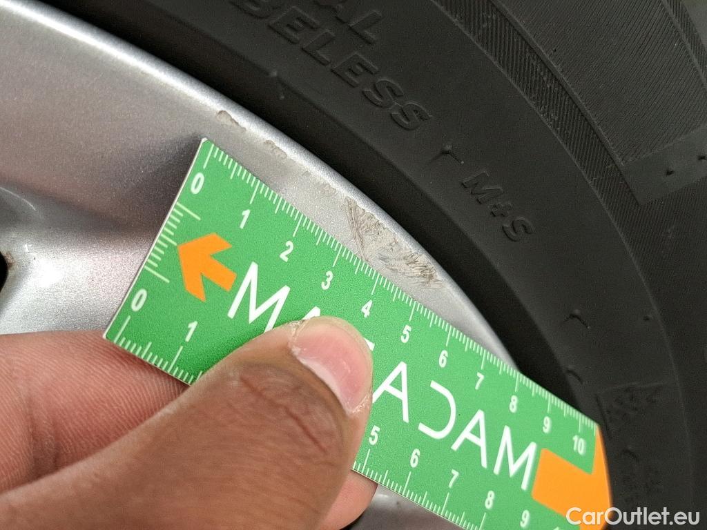  Bmw  Serie 2 BMW  Active Tourer / 2018 / 5P / monospace 225xe Business Design Auto #28