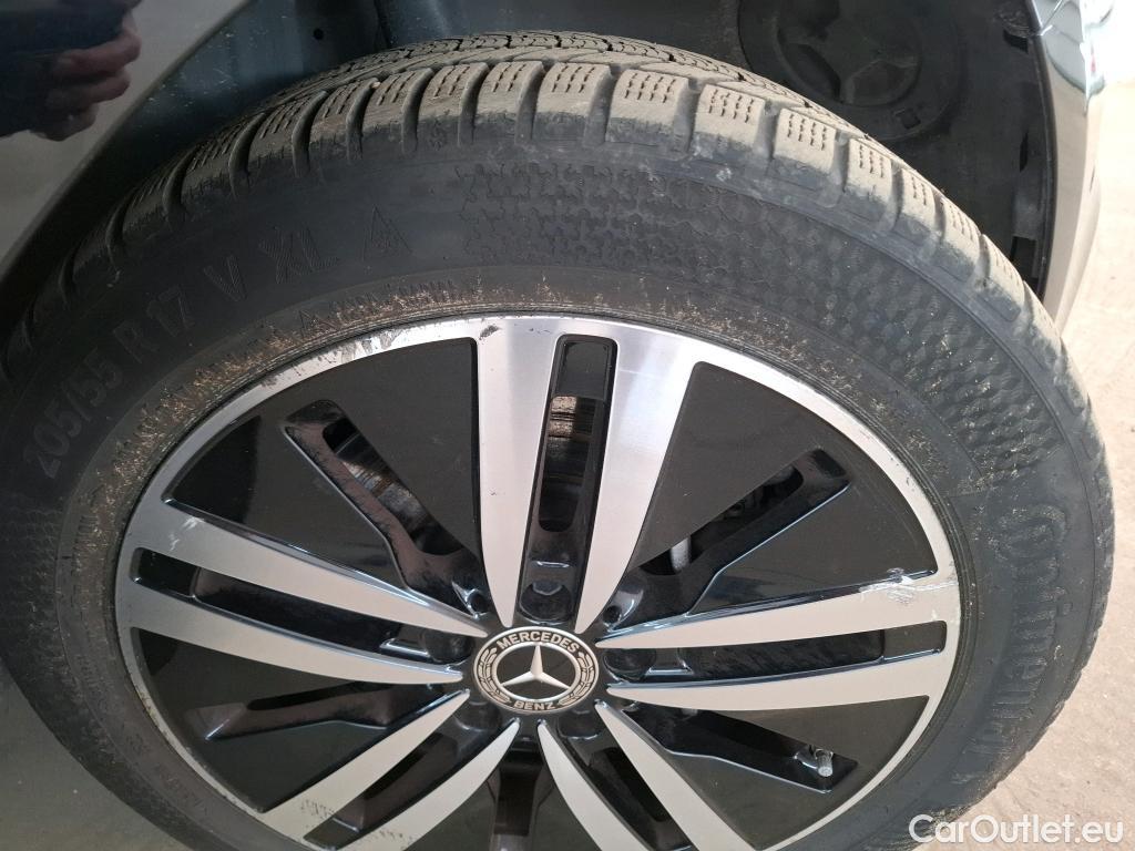  Mercedes  A-Klasse MERCEDES-BENZ Classe A Compact / 2018 / 5P / Berline A 250 e Progressive Line 8G-DCT #27