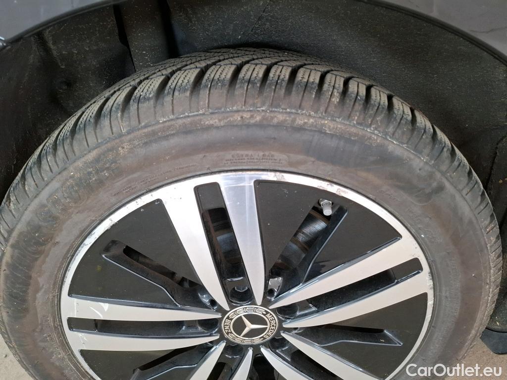  Mercedes  A-Klasse MERCEDES-BENZ Classe A Compact / 2018 / 5P / Berline A 250 e Progressive Line 8G-DCT #25