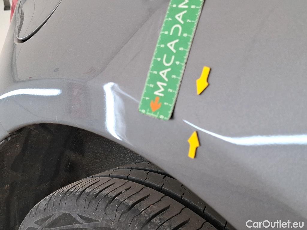  Fiat  500 FIAT   2015  3P  Berline Hybrid 10 BSG 70 ch Dolcevita #45