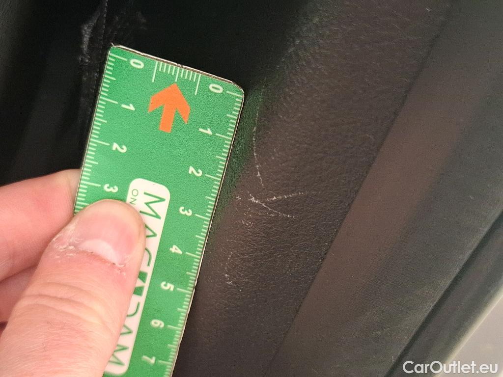  Nissan  Juke NISSAN   2019  5P  Crossover Hybrid 143 Business #11