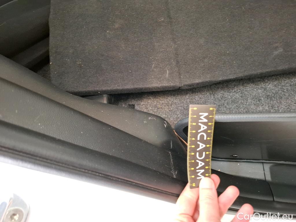  Hyundai  i20  Intuitive 1.2 85CV BVM5 E6 #13