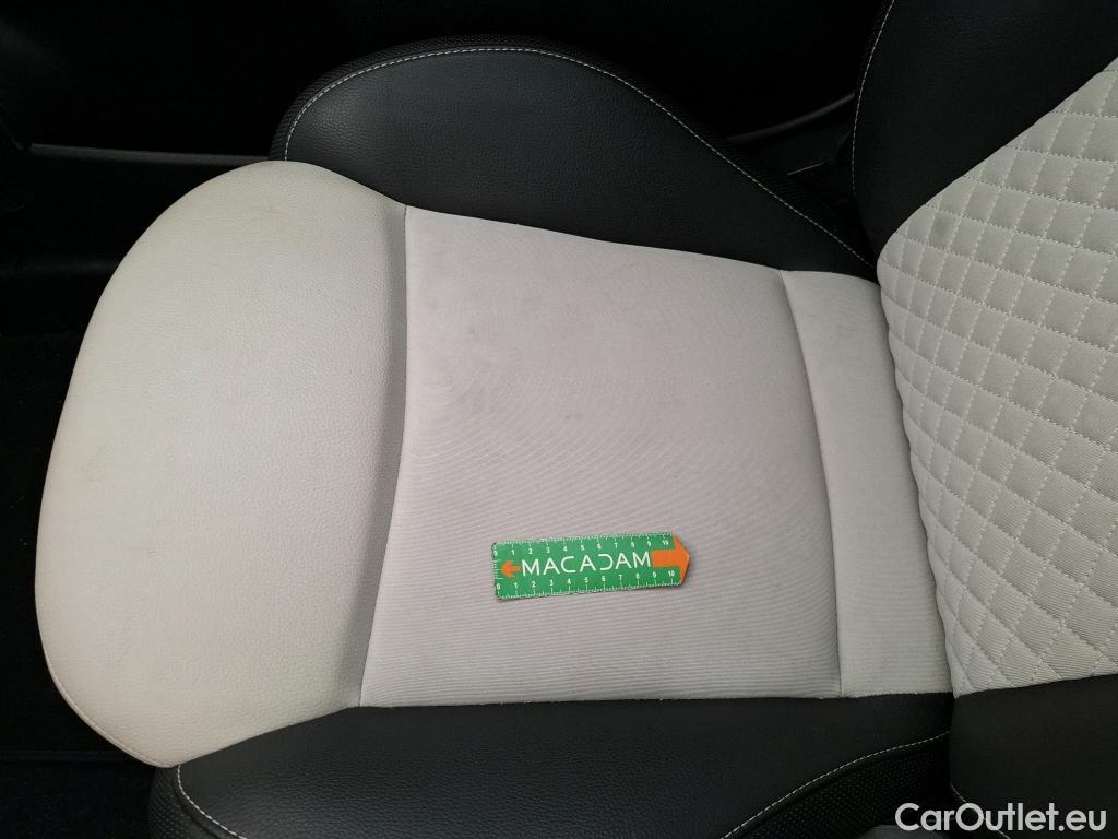  Fiat  500 FIAT   2015  3P  Berline Hybrid 10 BSG 70 ch Dolcevita #46