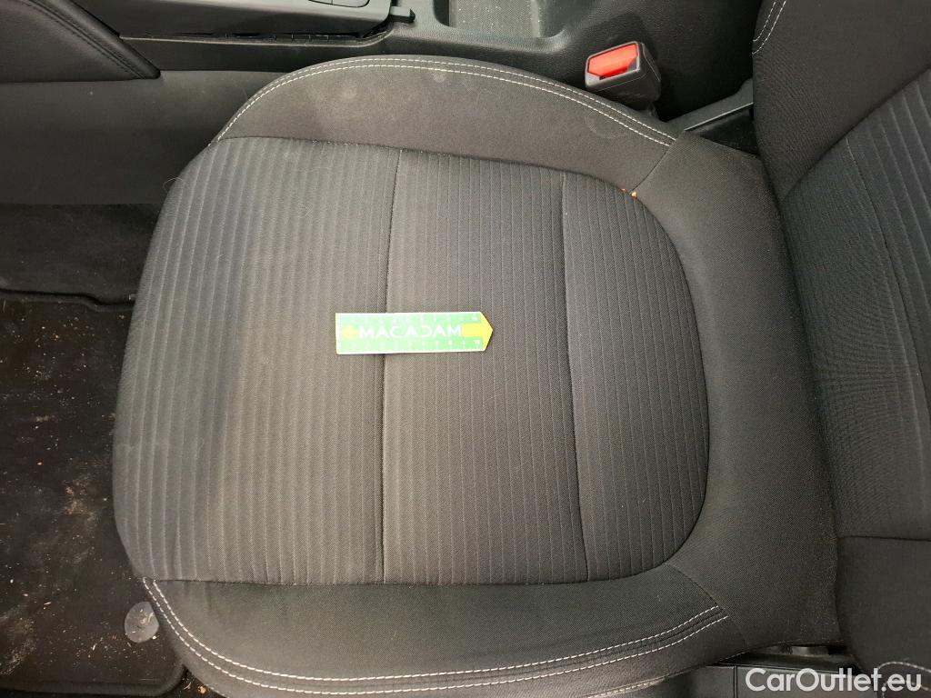  Ford  Kuga FORD  / 2019 / 5P / SUV 2.5 190 hybrid Flexifuel Pshift Titanium #30