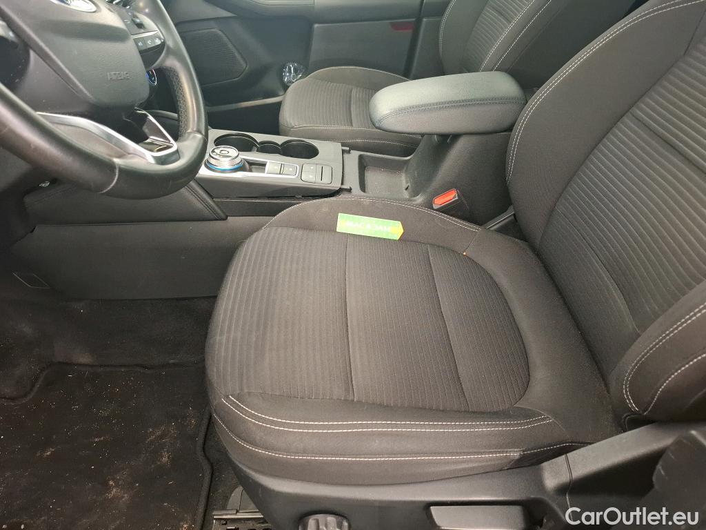  Ford  Kuga FORD  / 2019 / 5P / SUV 2.5 190 hybrid Flexifuel Pshift Titanium #29