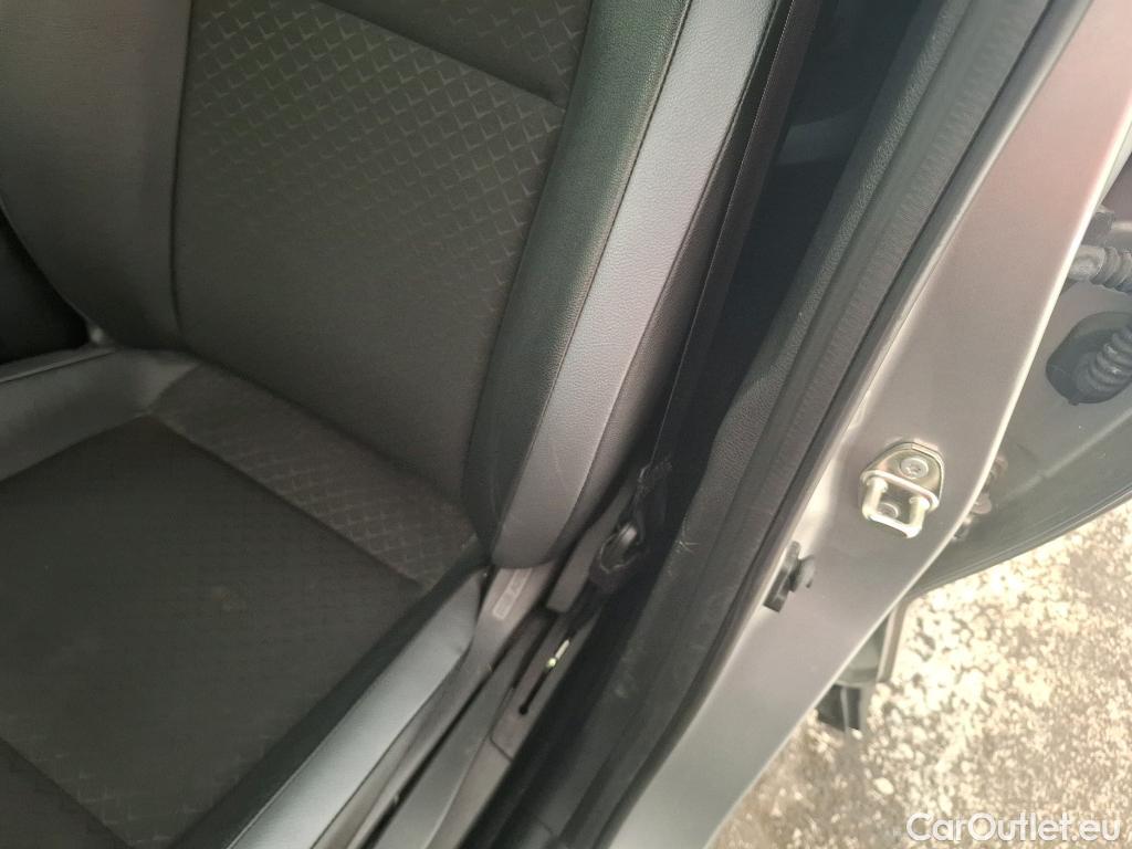  Nissan  Juke NISSAN   2019  5P  Crossover Hybrid 143 Business #10