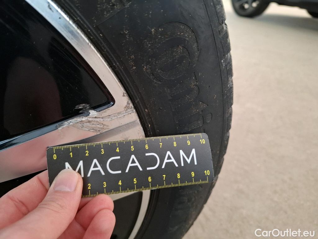  Mercedes  A-Klasse MERCEDES-BENZ Classe A Compact / 2018 / 5P / Berline A 250 e Progressive Line 8G-DCT #13