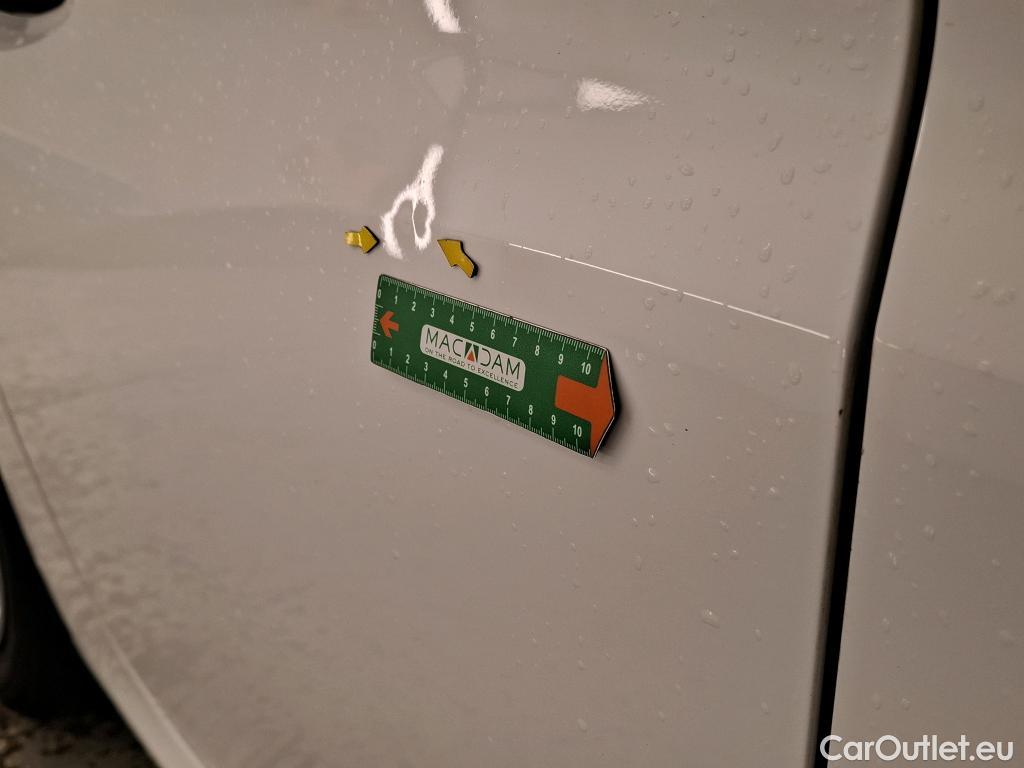  Peugeot  208  Premium 1.5 HDi 100CV BVM6 E6d #16