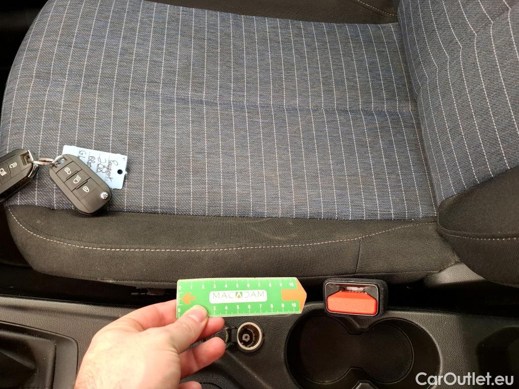  Peugeot  208  Premium 1.5 HDi 100CV BVM6 E6d #19