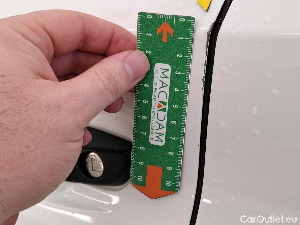  Peugeot  208  Premium 1.5 HDi 100CV BVM6 E6d #9