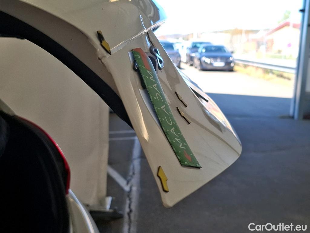  Peugeot  208 PEUGEOT  / 2015 / 5P / Berline &BLUEHDI 100 €6.c S&S ALLURE BUSINESS #14