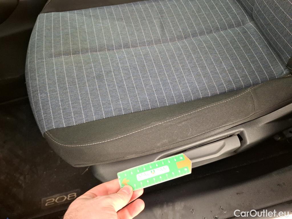  Peugeot  208  Premium 1.5 HDi 100CV BVM6 E6d #18