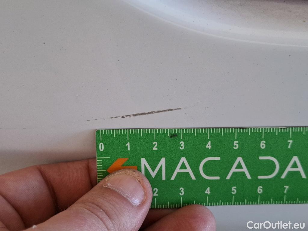  Peugeot  208 PEUGEOT  / 2015 / 5P / Berline &BLUEHDI 100 €6.c S&S ALLURE BUSINESS #41