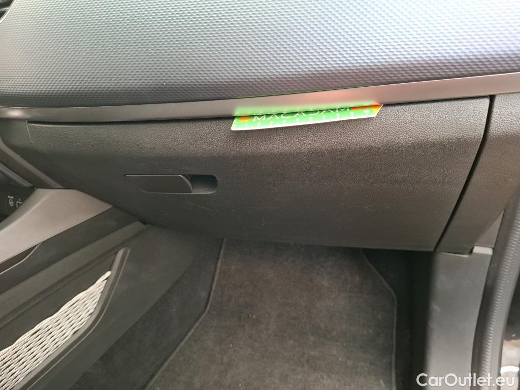  Renault  Arkana RENAULT  2021 5P  SUV Business TCe 140 EDC #19