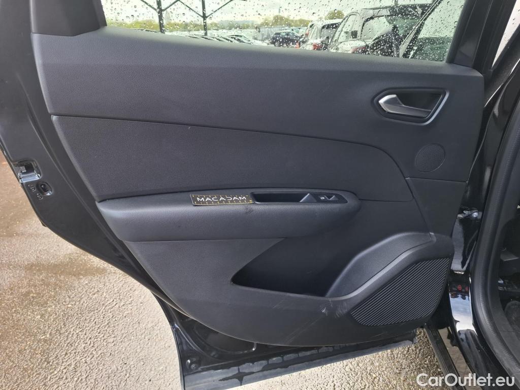  Renault  Arkana RENAULT  2021 5P  SUV Business TCe 140 EDC #43