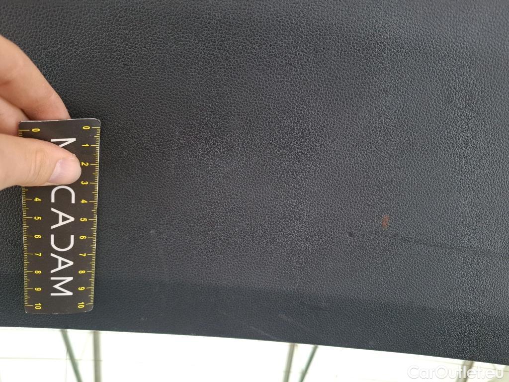  Volkswagen  Touran  Carat BlueMotion Tech 2.0 TDI 115CV BVA7 7 Sieges E6dT #58