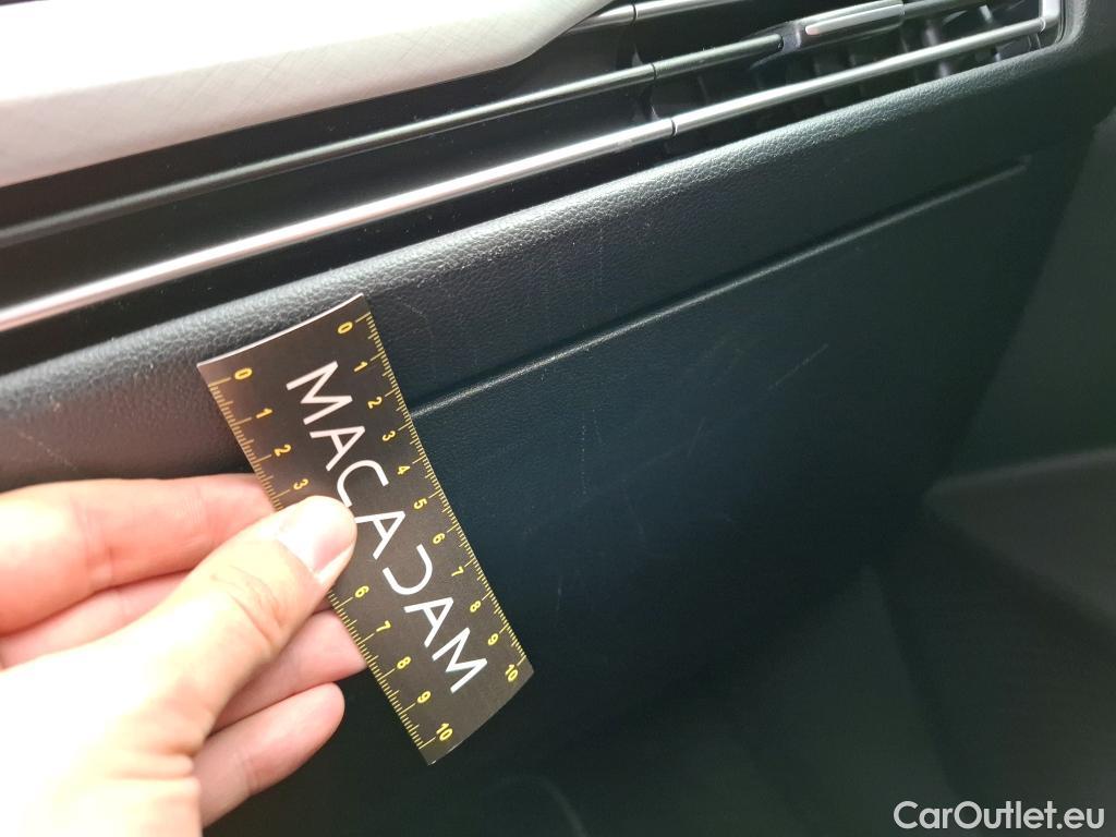  Volkswagen  Golf  VOLKSWAGEN / 2020 / 5P / Berline 2.0 TDI SCR 115 DSG7 Life Busi #9