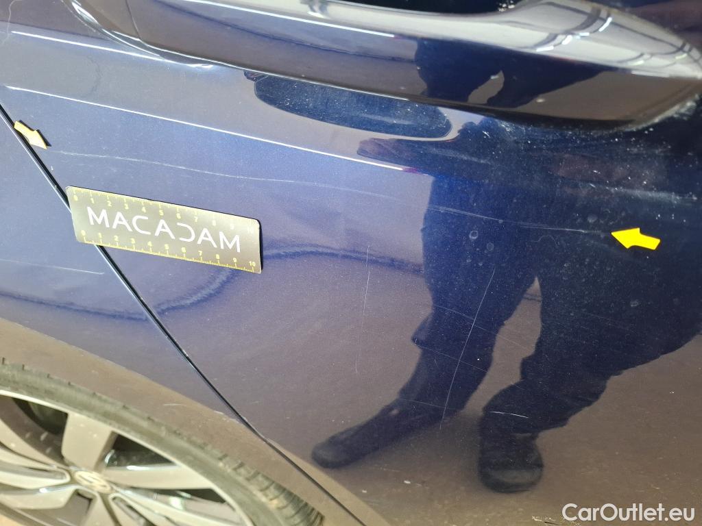  Volkswagen  Touran  Carat BlueMotion Tech 2.0 TDI 115CV BVA7 7 Sieges E6dT #16