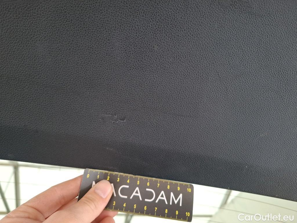  Volkswagen  Touran  Carat BlueMotion Tech 2.0 TDI 115CV BVA7 7 Sieges E6dT #59