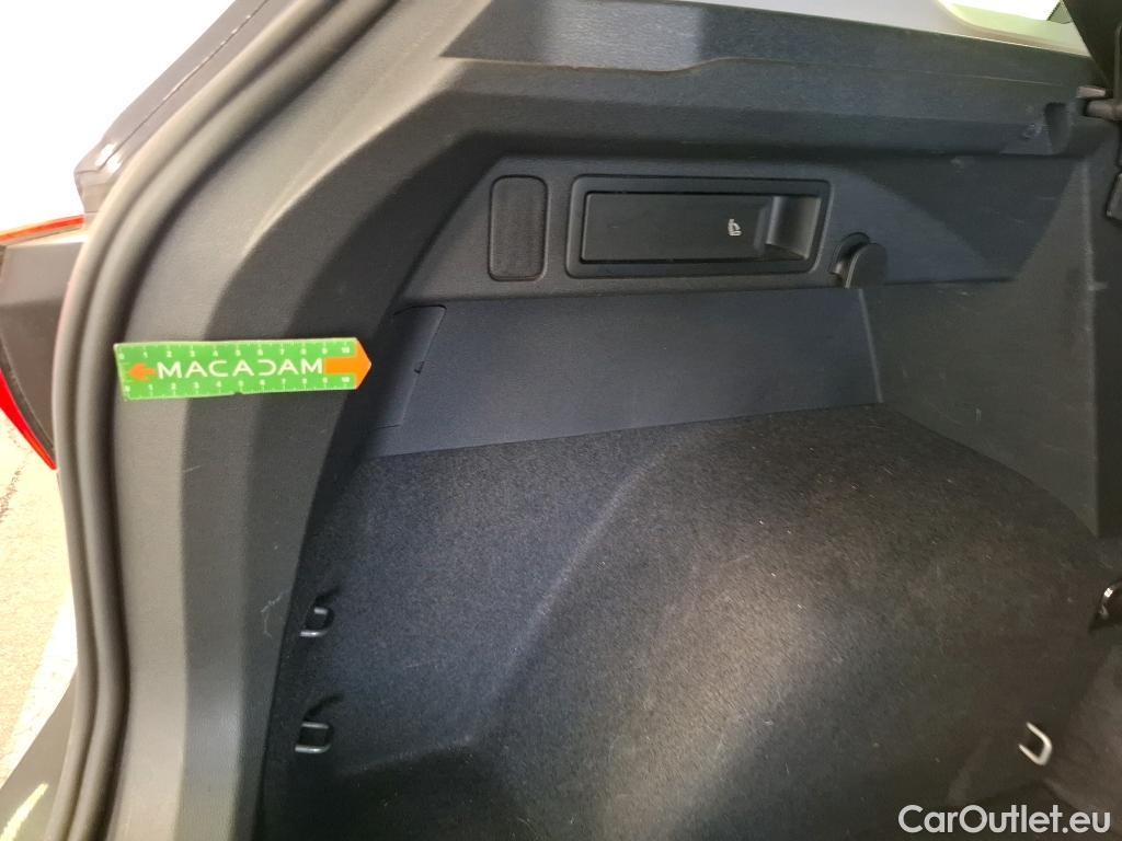  Volkswagen  Tiguan VOLKSWAGEN  / 2020 / 5P / SUV 2.0 TDI 150 DSG7 Elegance #42